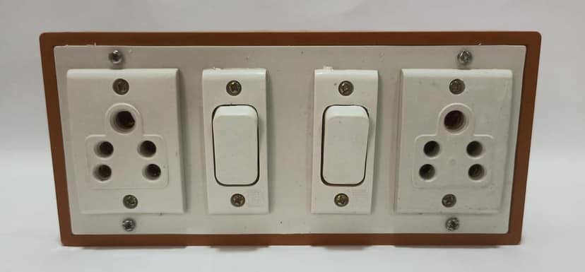 6A 2 Sockets (5 Pin Socket) & 2 Switch Extension Box with 16A Plug & 15m Wire