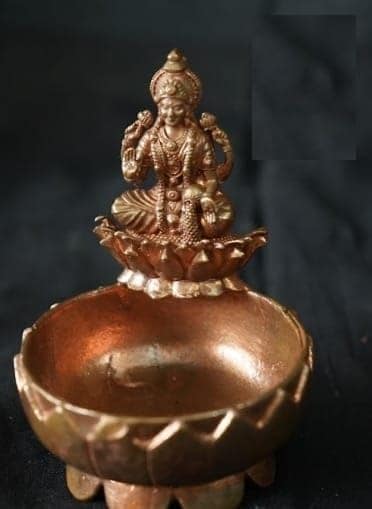 Searchers Paradise - Copper Idols Lakshmi with Flower Pot, 3.3 inches, Copper Handmade 150 Grams, Patina Antique Finish, Pack of 1 Piece