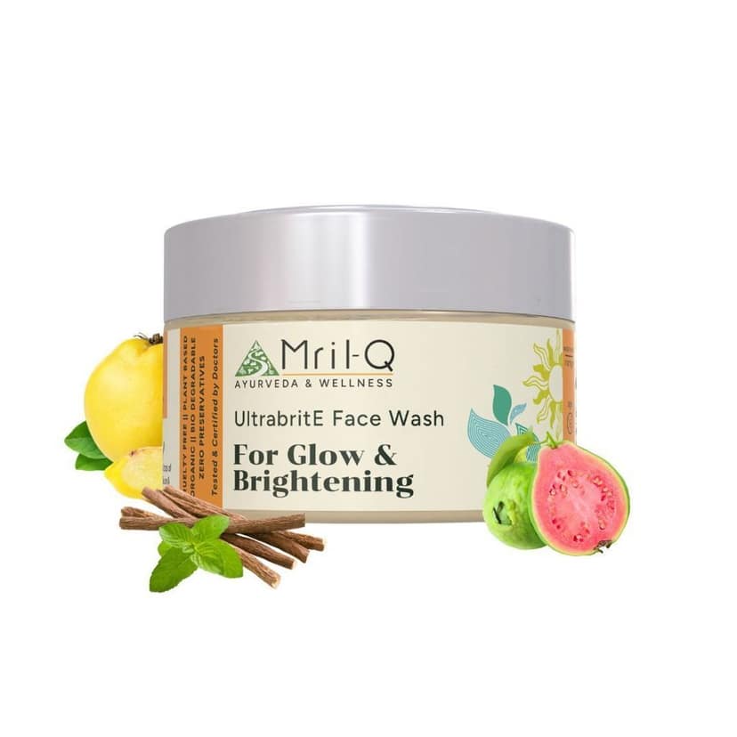 MrilQ Ultra Brite Face Wash | Brightening Vitamin C enriched | Daily Use | Normal , Mature, Dry, Combination Skin
