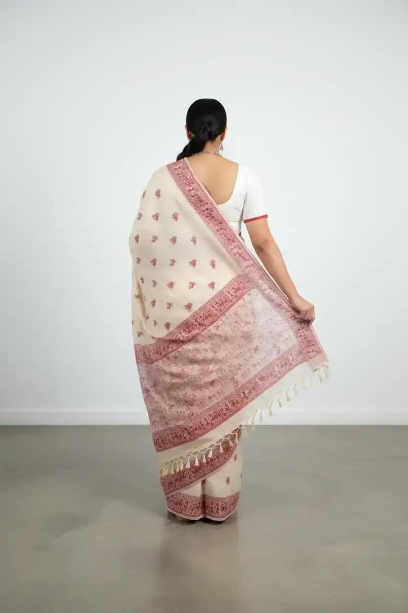 Sambalpuri Baandha Ikat Handloom Cotton Saree in Red and Cream view 2