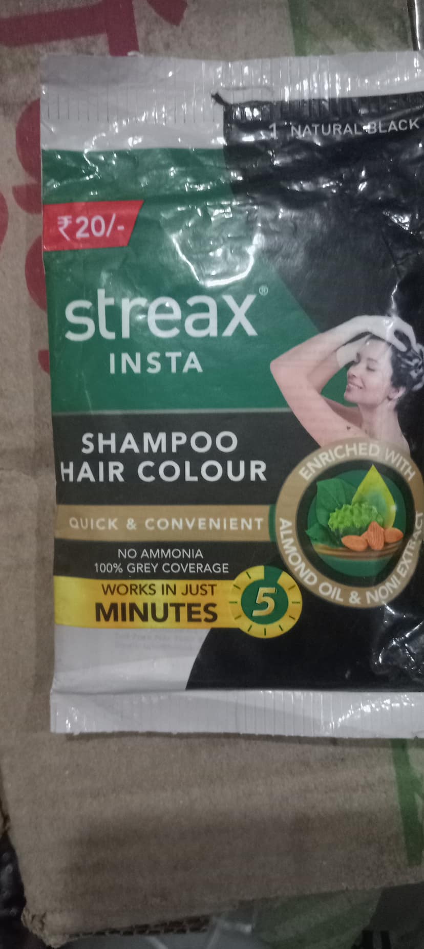 Streax insta shampoo hair colour