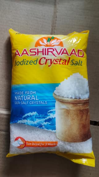 Aashirvaad Iodized Crystal Salt