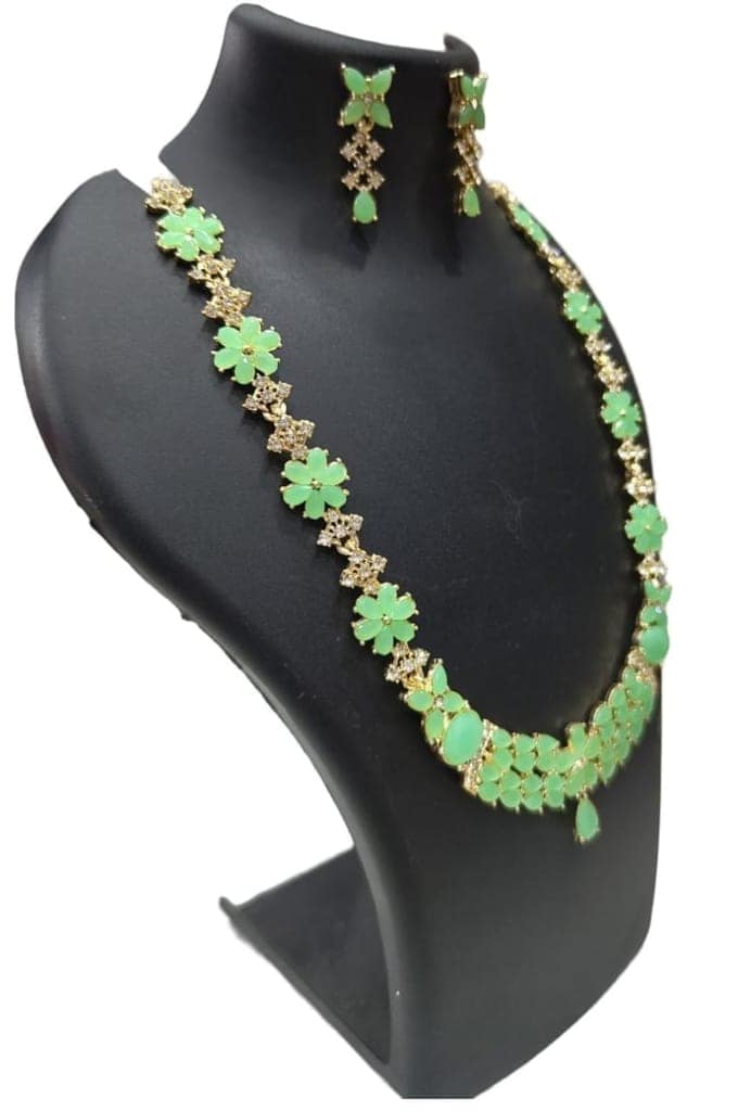 "Stunning Green Stone Necklace Set with Intricate Gold Detailing" view 2