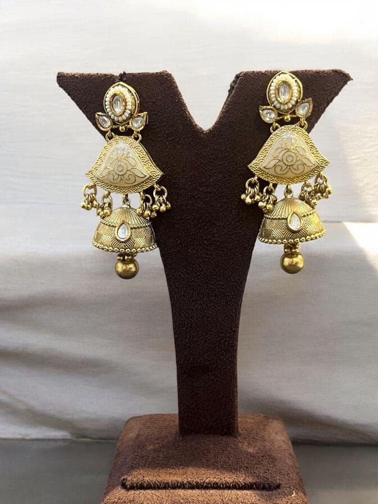Imperial Elegance - The Royal Bride by Dia Art Jewels view 2