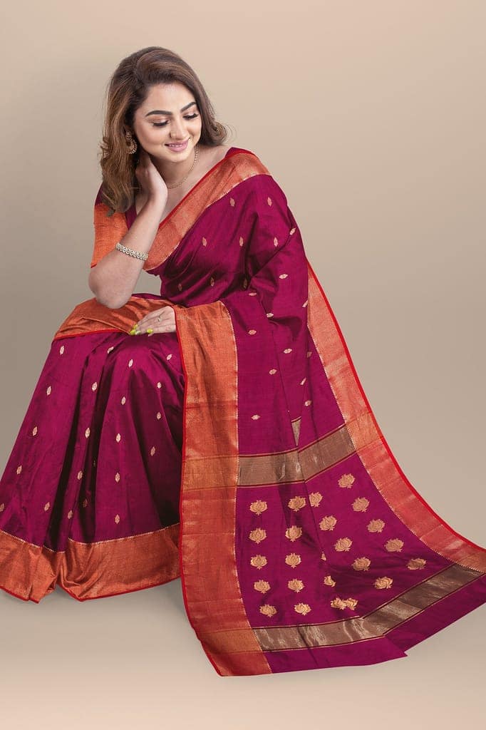 Rani Pink Buti Handwoven Maheshwari Silk with Zari Border and Buta Palla Saree SKU-BS10114 view 2