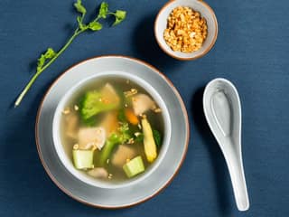 Chicken clear soup