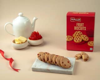 Fruit biscuit