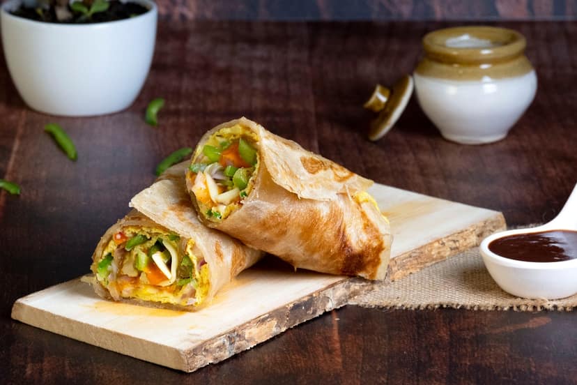 Egg & cheese mini roll
