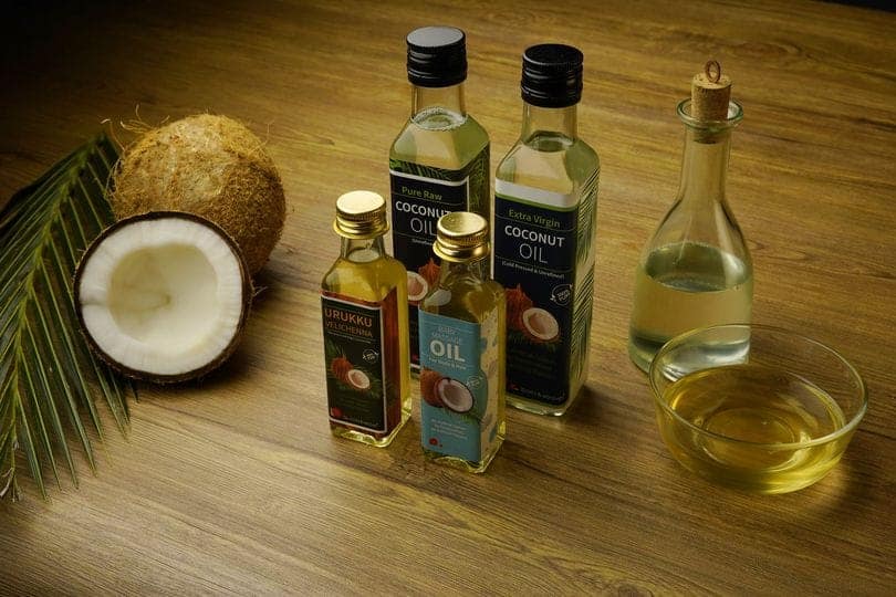 Pure Raw Wood-pressed Coconut Oil from Kerala (Pure & Unrefined) (Single Origin, Organically Grown & Made in small batches) view 2