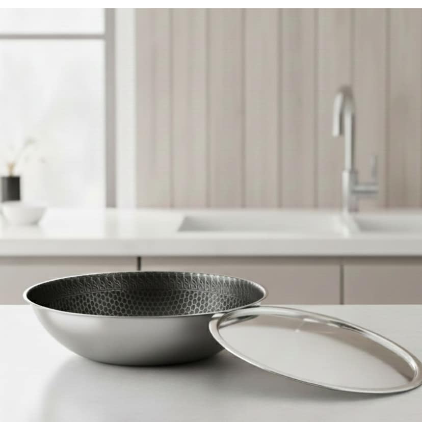 Triply Honeycomb Stainless Steel Tasla/Tasra with Stainless Steel Lid | 26cm / 2.5 Litre | Metal-Spoon Safe | Tri-Ply Fast & Even Heating