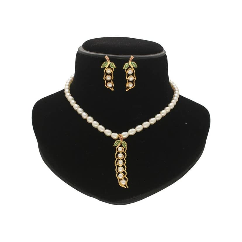 Sri Jagdamba Pearls Heavenly Pearl Necklace Set view 2