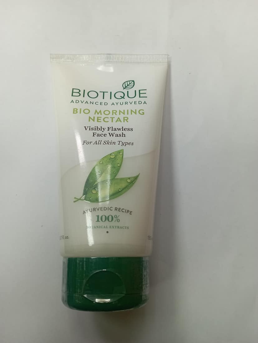 Biotique Advanced ayurveda Bio morning Nectar Visibly flawless Face wash For all skin types Ayurvedic recipe 100% Botanical extracts