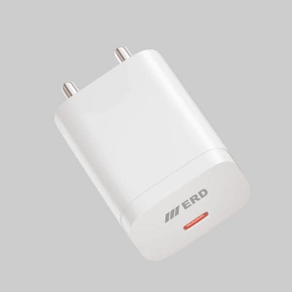ERD TC-233 USB-C Charger 33W view 2