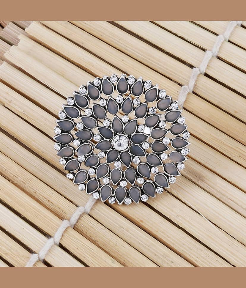 Traditional Stylish Look Silver Tone Adjustable Finger Ring For Women And Girl view 2