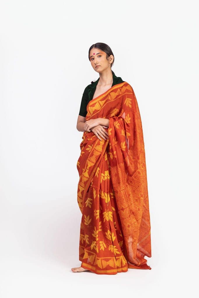 Kaisori Inayaat Red and yellow Shibori print saree view 2