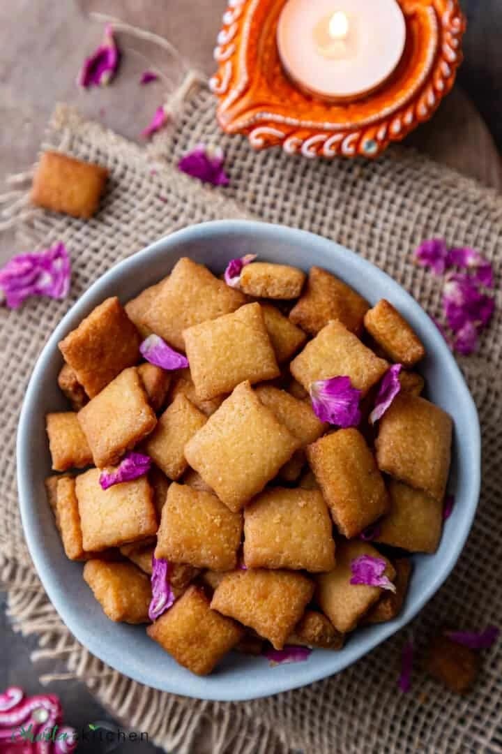 Morya Gruhudyog Shankarpali Sweet 200 gm Traditional Crunchy Sweet Snack