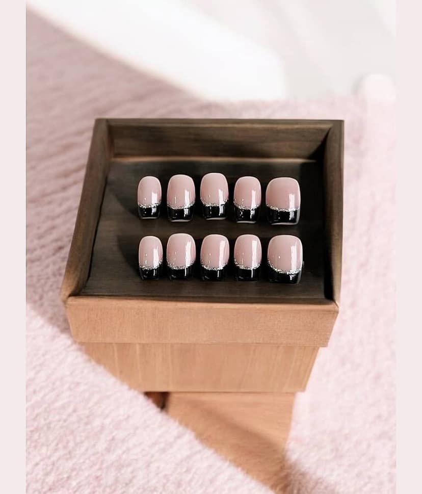 Nails on the go Acrylic Medium Length Finger Nails 5 kg