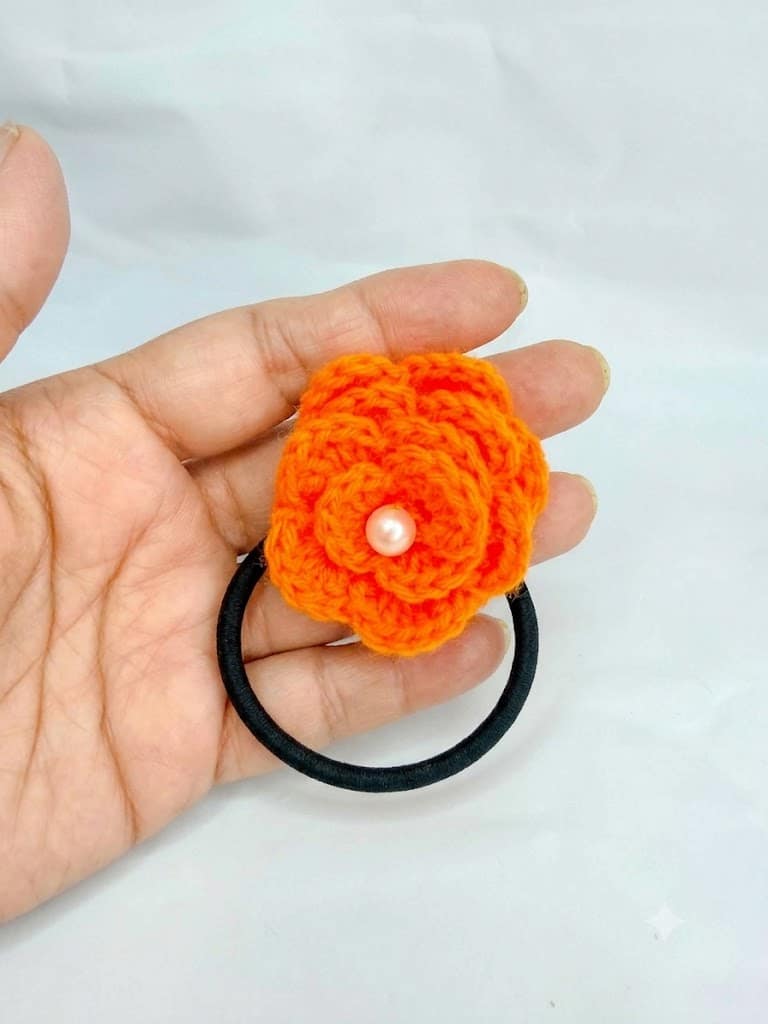 CROSHIA HUT Handmade Crochet Flower Rubber Band view 2