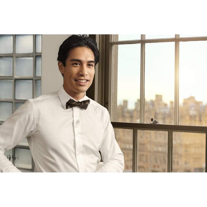 Rode Lavalier Go Professional-Grade Wearable Lapel Microphone White Color Edition - Wired view 2