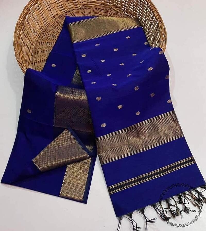 Beautiful Maheshwari Handloom Saree with Golden Jari Border & Intricate Butti