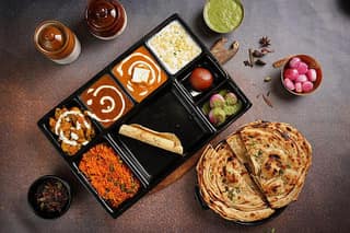 Laccha paratha thali