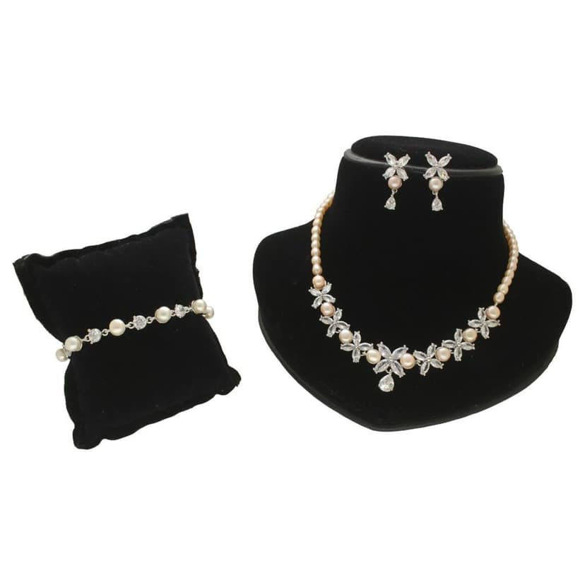 Crimson Crest Pearl Necklace Set With Bracelet view 2