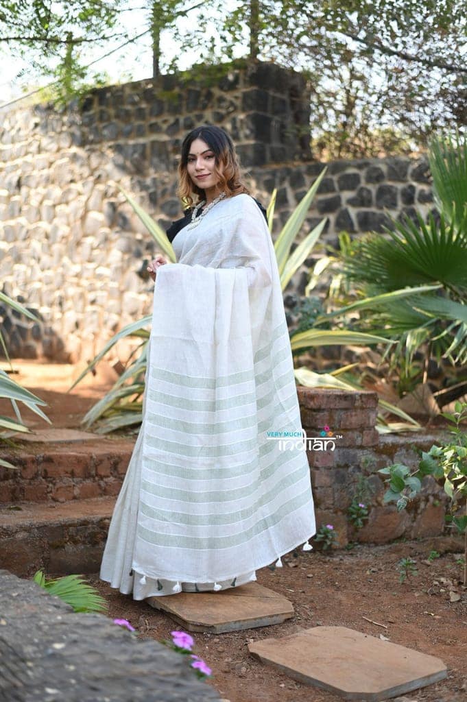 Rang~Pure Linen Saree With Sleek Border and Exclusive Design~ White view 2