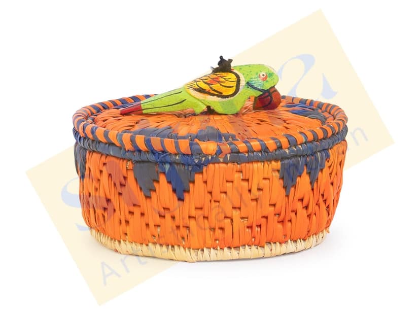 Srjana Handwoven Moonj Grass Basket With Lid And Wooden Animal Handicrafts view 2