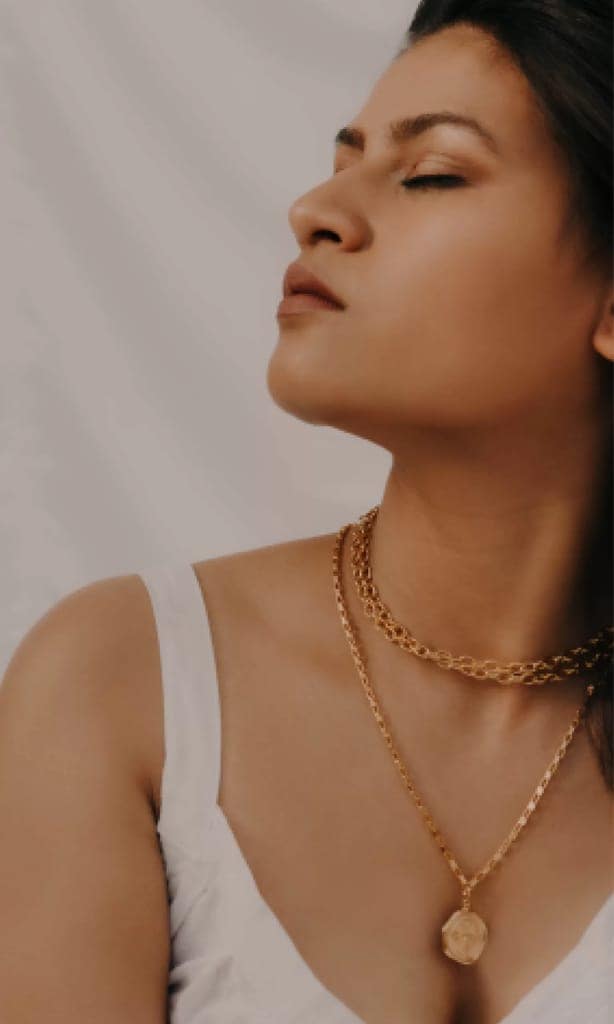 Daisy Neckpiece