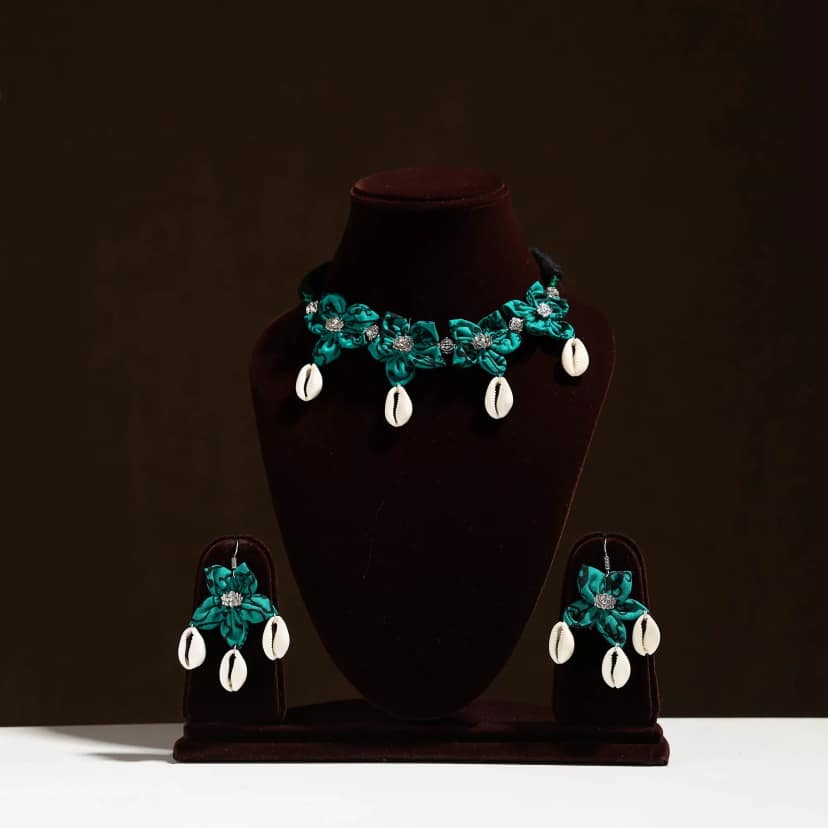 Green - Fabart Phool Kali Shell Choker Necklace Set 01