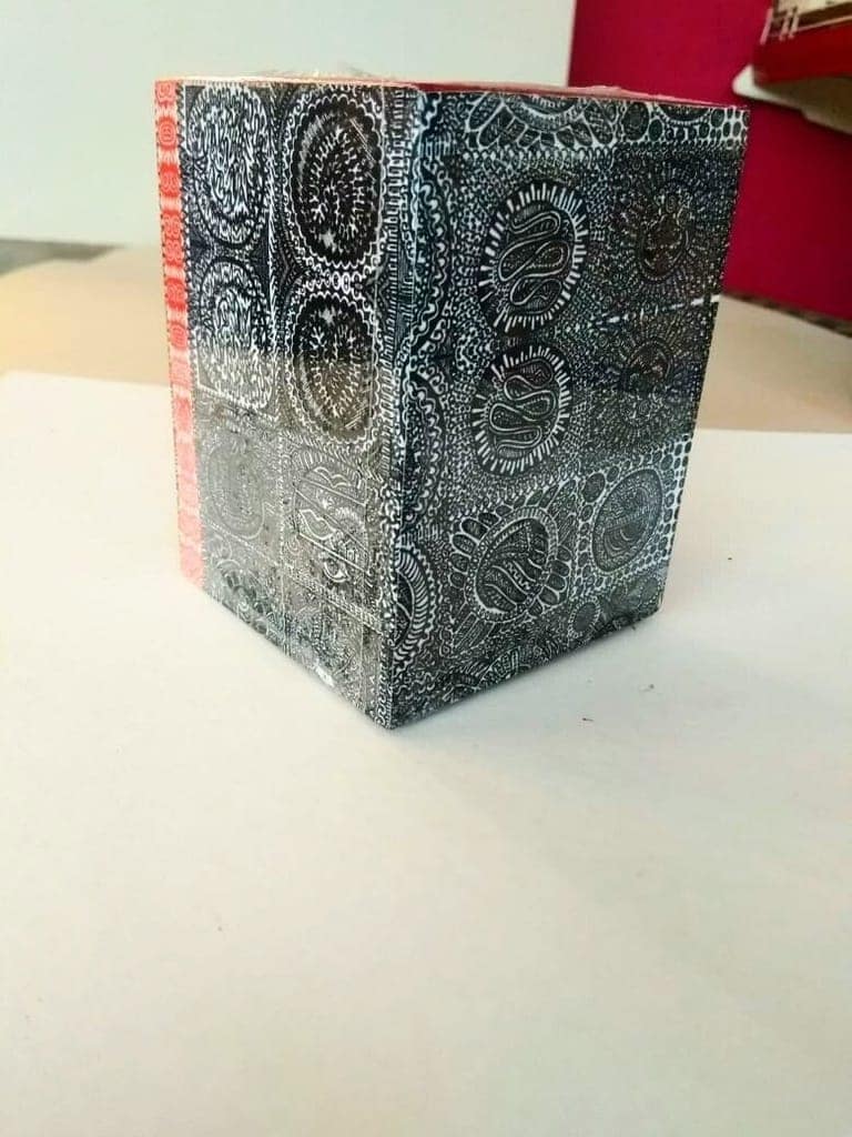ILLU-Gination Utility Holder view 2