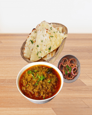 Keema curry with butter nan