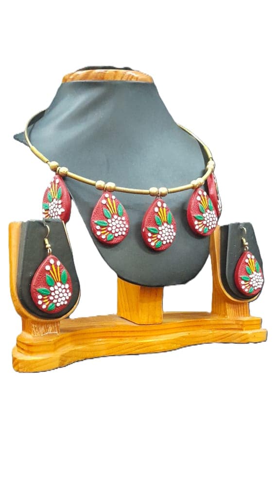 Dokra terracotta necklace with earings view 2