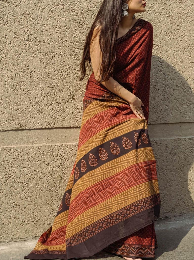 Roheda Makkhi buta natural dyed handblock printed Bagru saree view 2