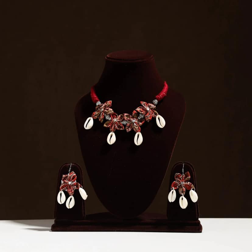 Red - Fabart Phool Kali Shell Choker Necklace Set 11