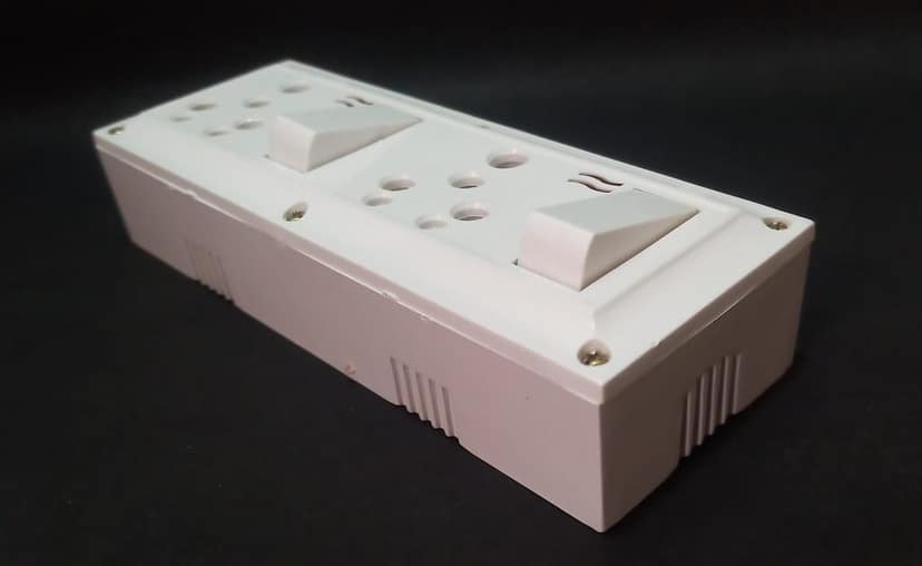 16A 2 Sockets & 2 Switch Extension Box with Indicator, 6A Plug & 10 Meter Wire view 2