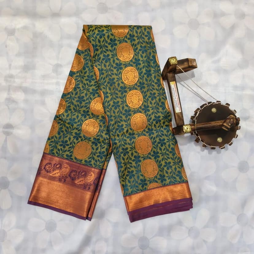 Self design Kubera Silk Cottton Saree with Blouse