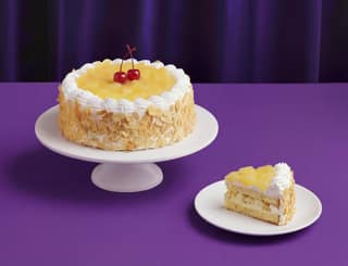 Fresh pineapple cake [eggless] half kg