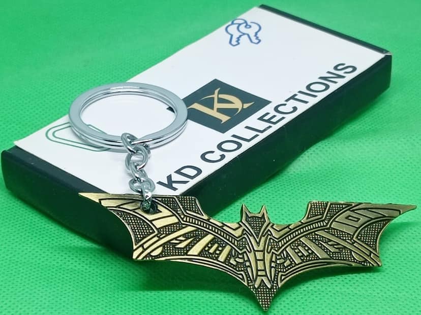 KD COLLECTIONS Batman Keychain For Bike & Cars – Golden Color – Pack Of 1 Keychain view 2