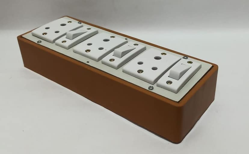 6A 3 Sockets (3 Pin Socket) & 3 Switch Extension Box with 16A Plug & 15m Wire view 2