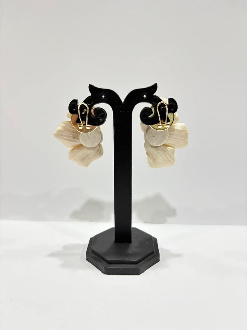 HALF FLOWER EARRINGS view 2