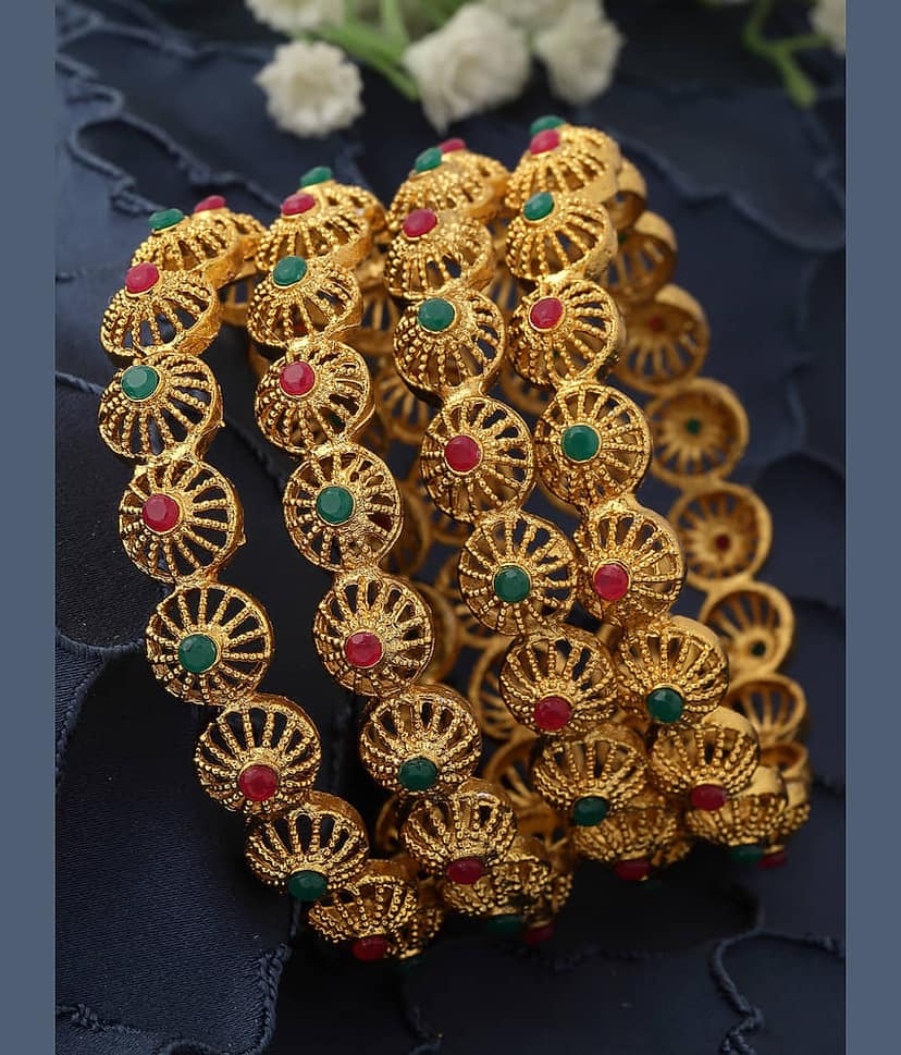Sukkhi Red Bangle Set ( Pack of 4 ) view 2