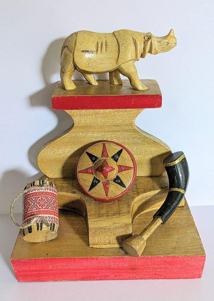 Asomi Wooden Showpiece view 2