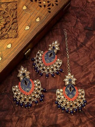 Morison Dual-Tone Mangtikka A Perfect Blend of Silver and Gold
