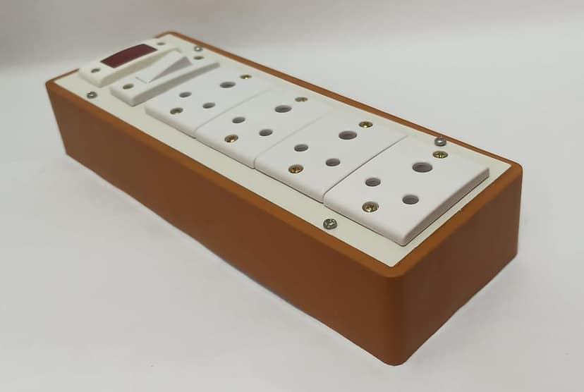 6A 4 Sockets (3 Pin Socket) & 1 Switch Extension Box with Indicator, 6A Plug & 20m Wire view 2