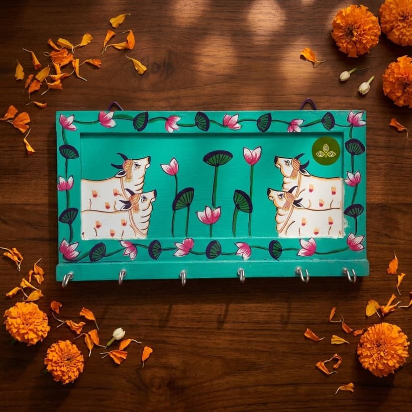 Hand Painted Four Cow Pichwai Art Wooden Green Color Key Holder