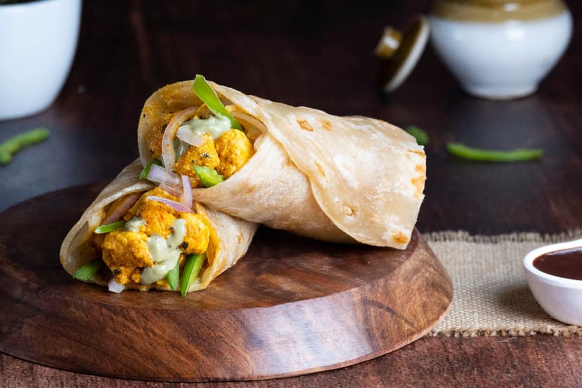 Paneer tikka mini roll