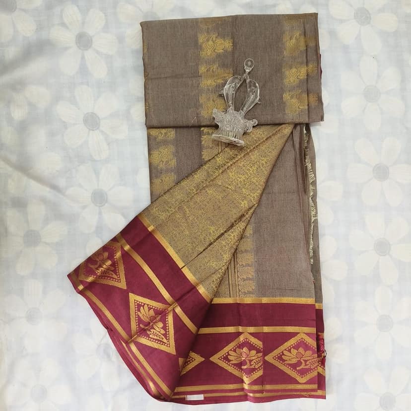 Silk Cotton Saree with Blouse view 2