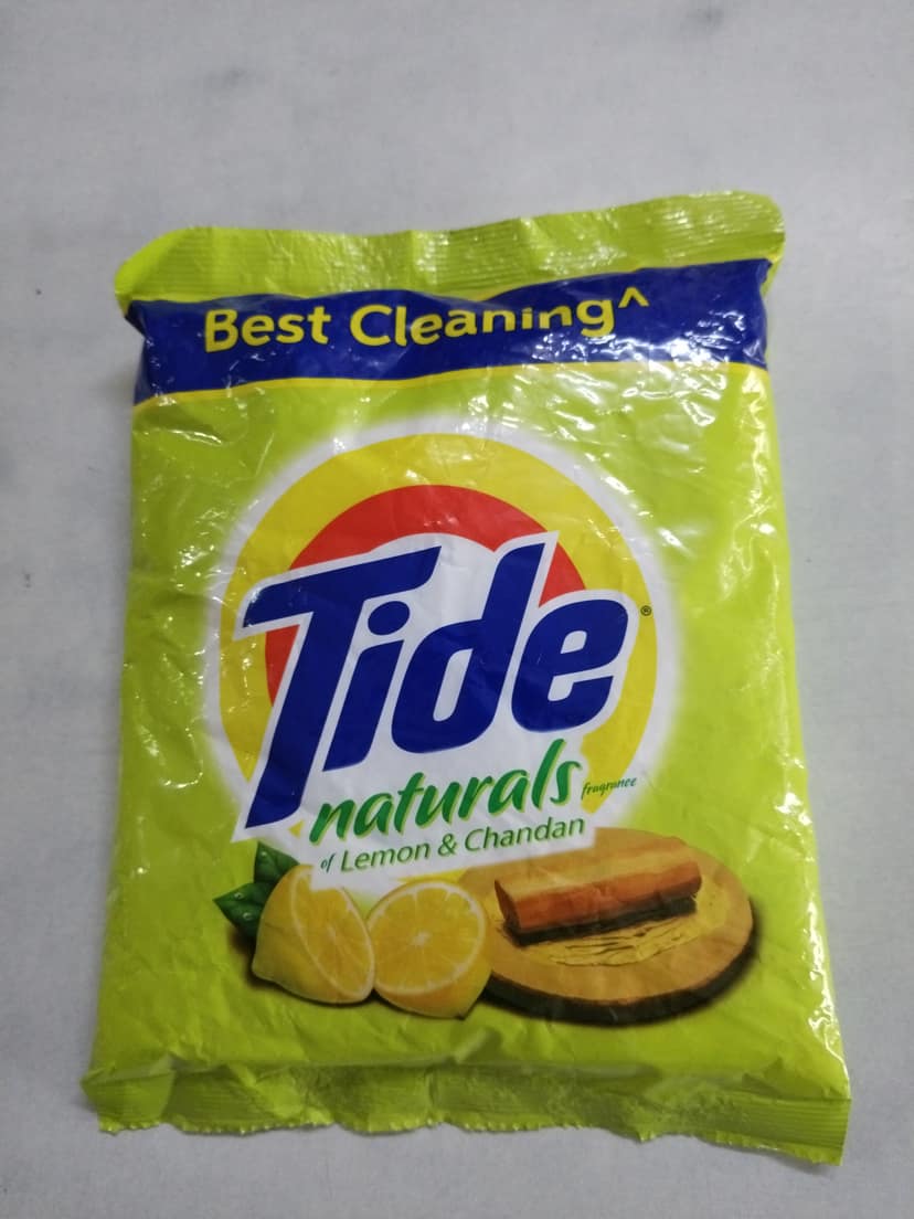 Tide natural lemon and chandan detergent powder