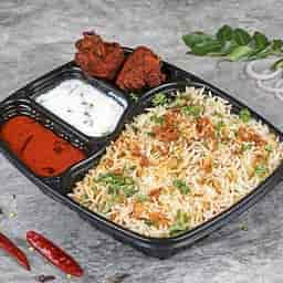 Biryani Rice (half) + Chicken Kabab (3 Pcs) + Pepsi (500 Ml)